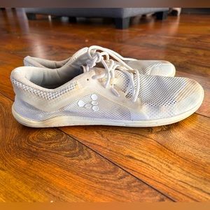 Vivobarefoot Primas Lite